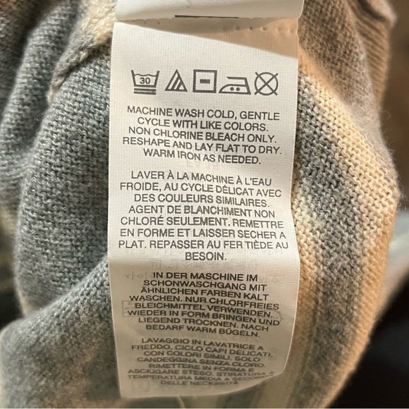 J. Crew Gray and White Striped Crewneck Cashmere Blend Sweater Size Medium - Picture 7 of 7